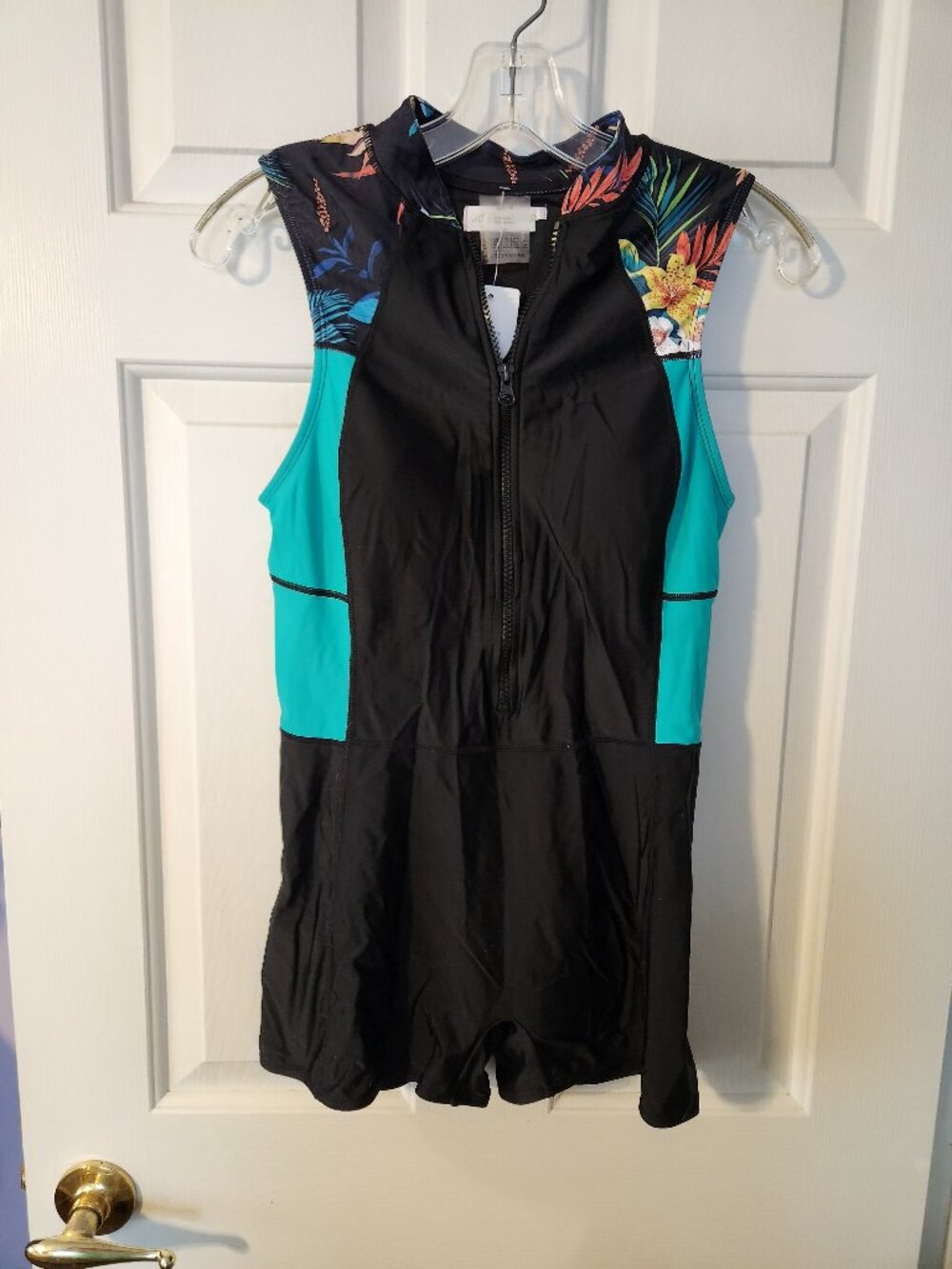 Ecupper medium scuba style rash guard one piece swimsuit
